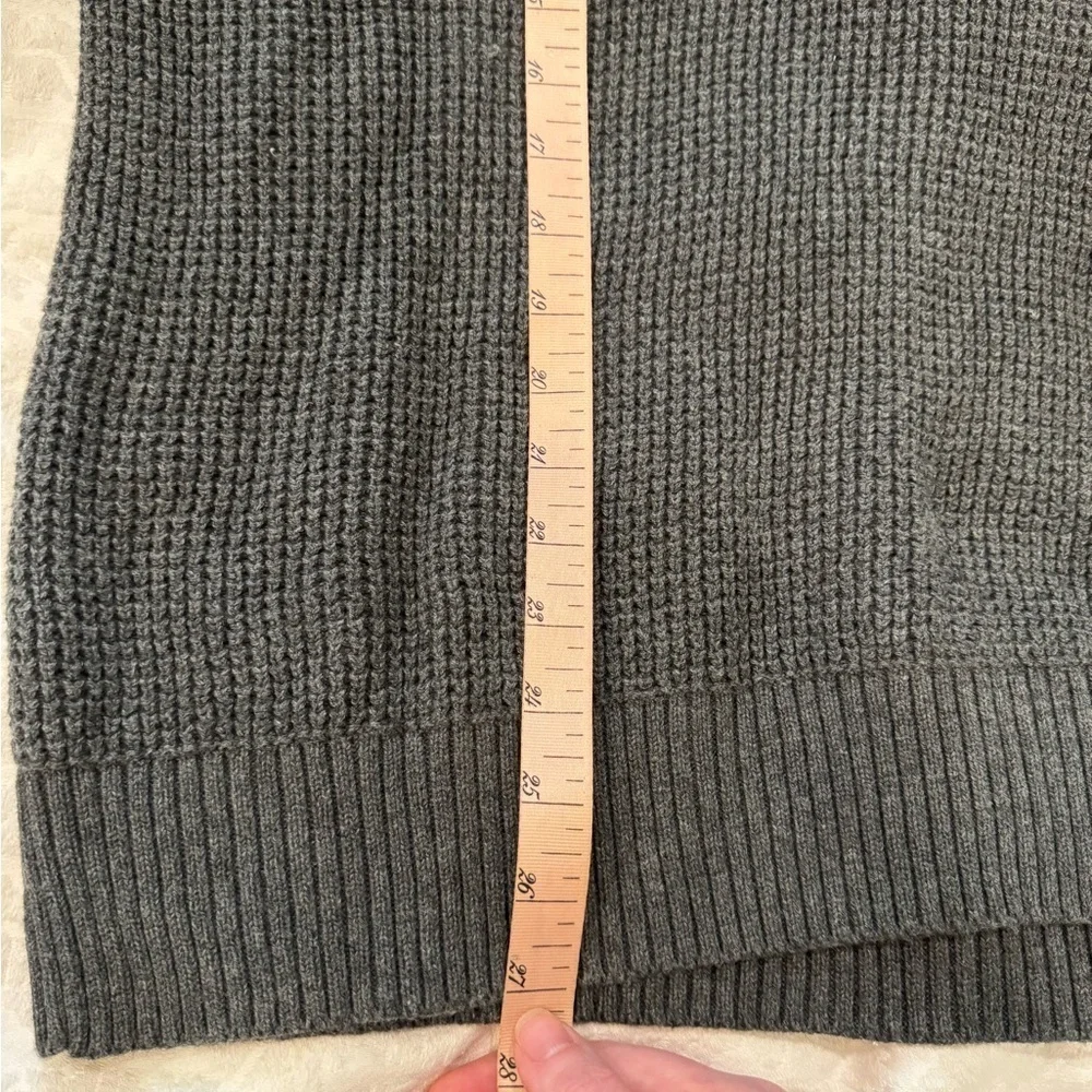J. Crew Men's Gray Quarter-Zip Sweater 100% cotton